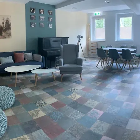 Jugendherberge Potsdam Hostal *