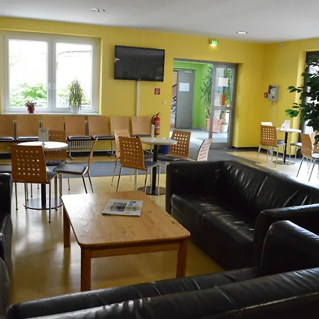 Hostel Jugendherberge Potsdam *