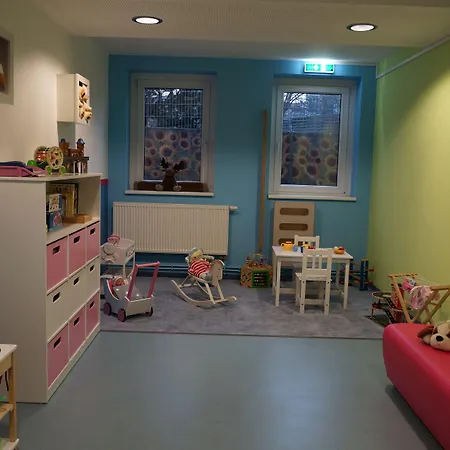 Jugendherberge Potsdam Hostal *