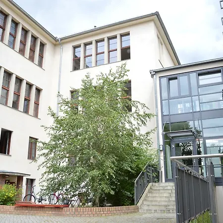 Jugendherberge Potsdam Hostel *