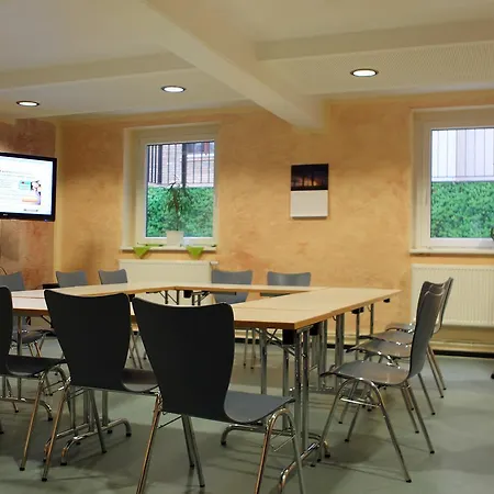 Hostel Jugendherberge Potsdam *