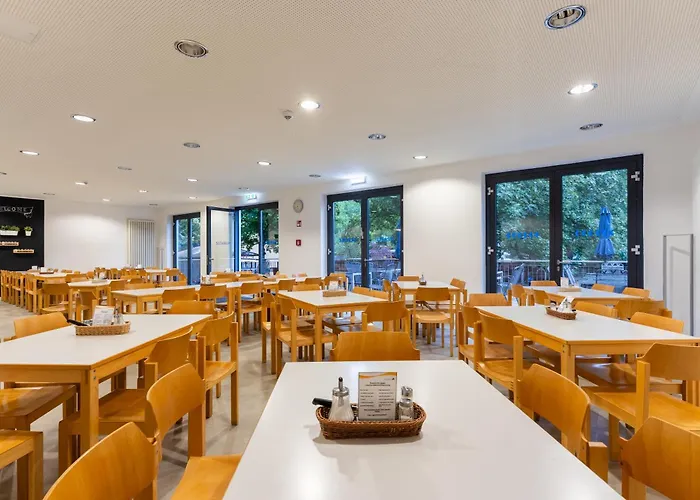 Jugendherberge Potsdam * Потсдам